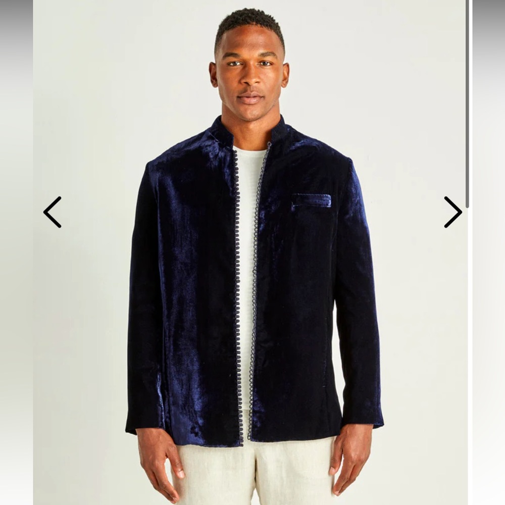 NWT Tighemi Navy Velvet Smoking Jacket L